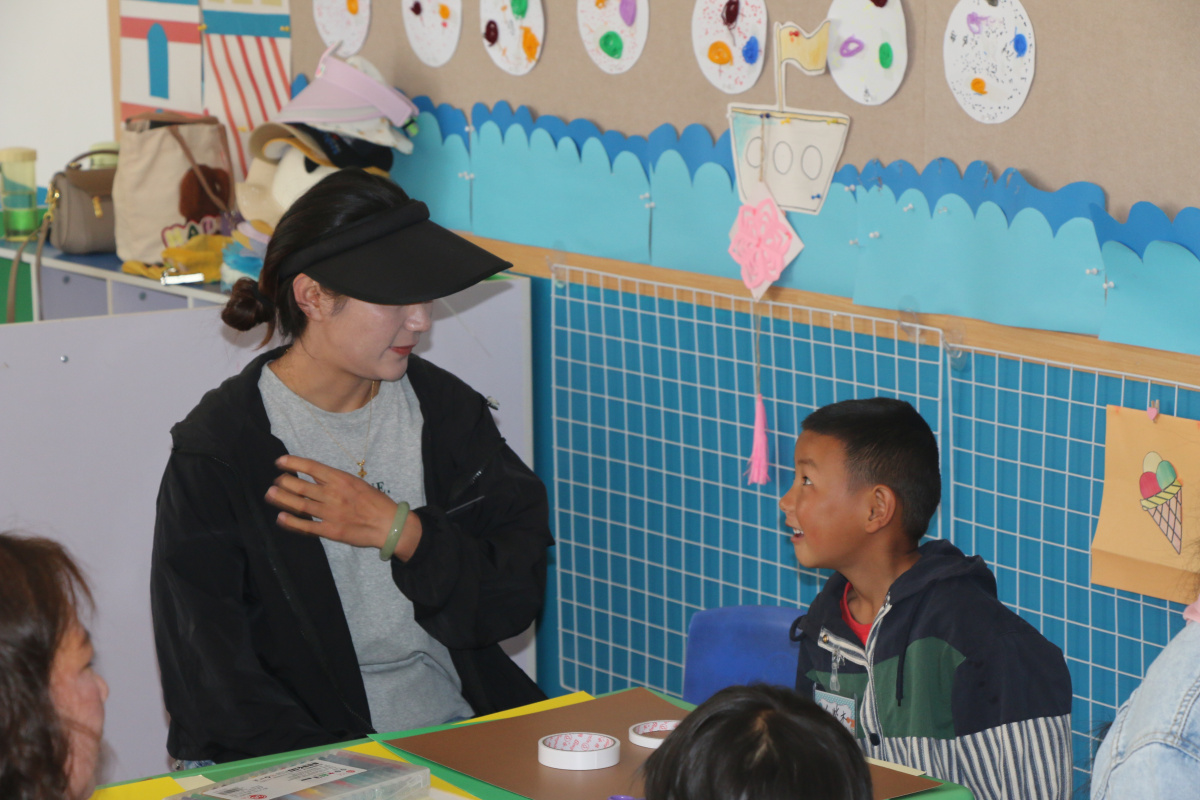 【至善基金會 | 雲南代表處】因媽媽的到來高興不已