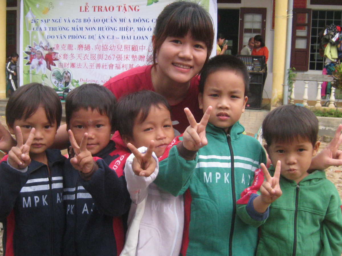 【至善基金會】愛孩子的若端20 年來持續陪伴中越山區的孩子們