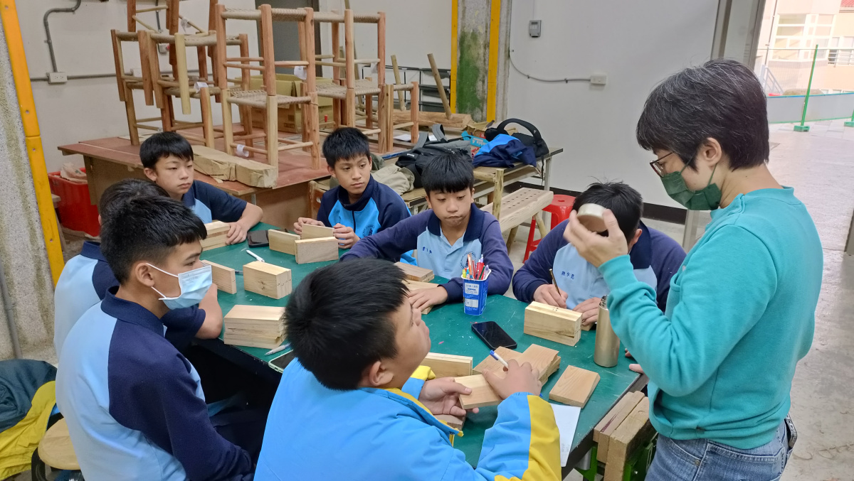 【至善基金會】台灣原住民助學計畫:新竹尖石國中及五峰國中青少年陪伴服務,提供課業輔導、才藝學習、民族教育、職涯體驗,穩定弱勢青少年就學、探索自我、發展潛能