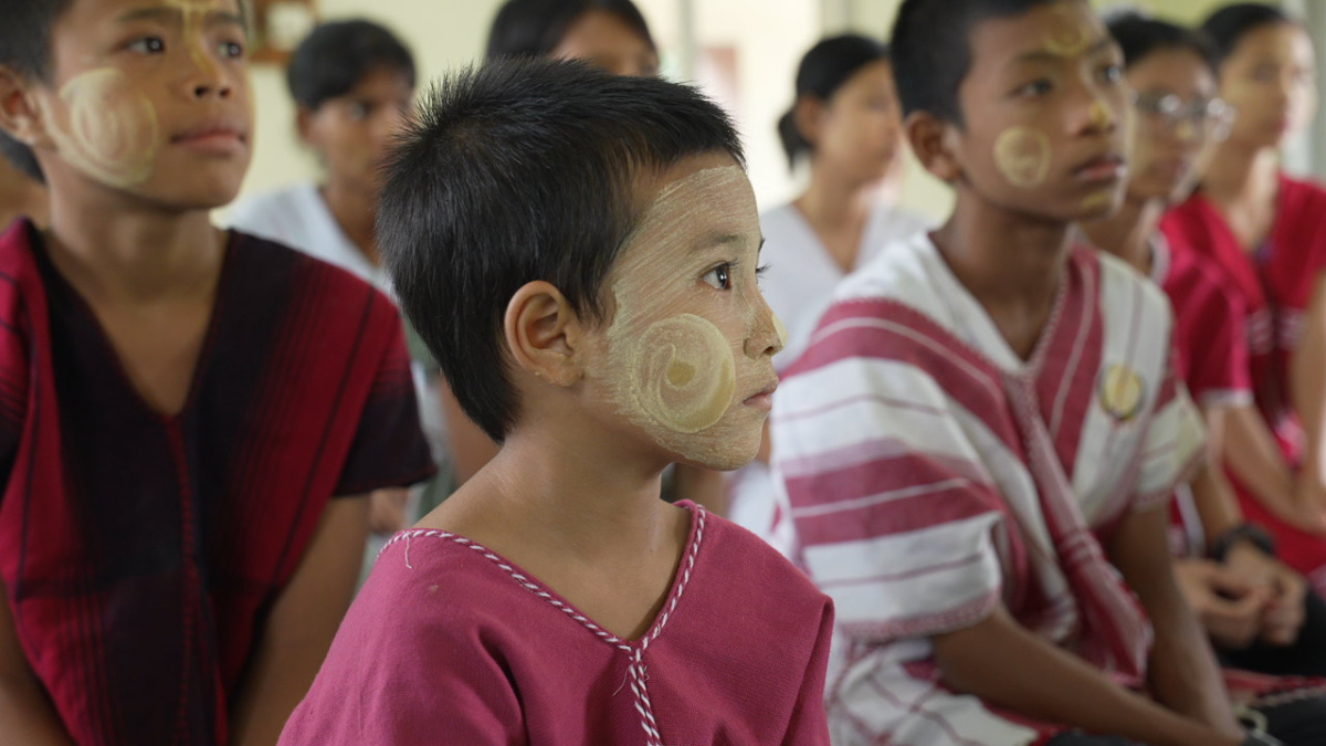 【至善基金會 | 緬甸】看見光之前，先溫柔看待傷—當4Rs(創傷知情照護要素)走入至善的陪伴